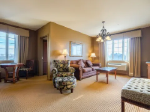 The Wildwood Hotel Hotels in St. Louis County