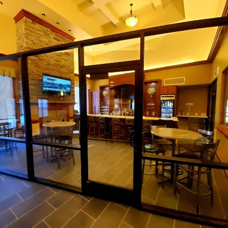 Clarion Hotel & Suites