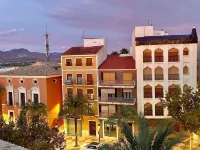 Casa Entre Viñas Hotels in Elche