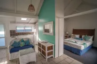 The Black Pearl Beachside Apartments Hotels in Arorangi