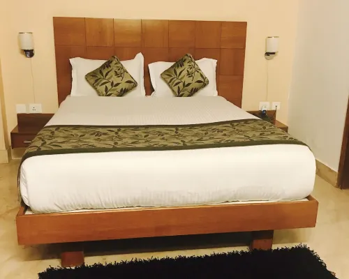 Skylink Suites Bed & Breakfast Hotels near Thyagaraj Stadium