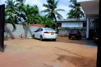 Saara Beach Hotel - parking