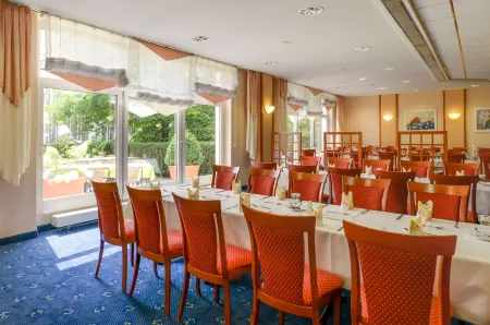 Novina Hotel Suedwestpark Nuernberg Отели в г. Средняя Франкония