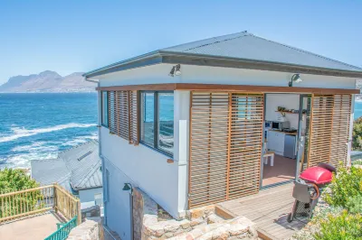 Modern Beach Apartment Hotels near Fish Hoek Beach