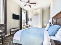The Dilworth Inn Hotels in Gonzales