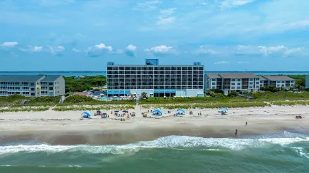 Crystal Coast Oceanfront Hotel