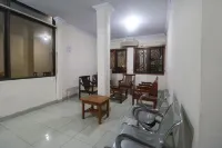 RedDoorz Plus Near WTC Batanghari Mall Hotels in Jambi