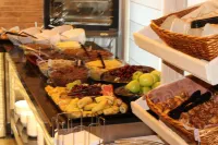 Aparthotel Marina Holiday Club - All Inclusive & Free Parking - breakfast