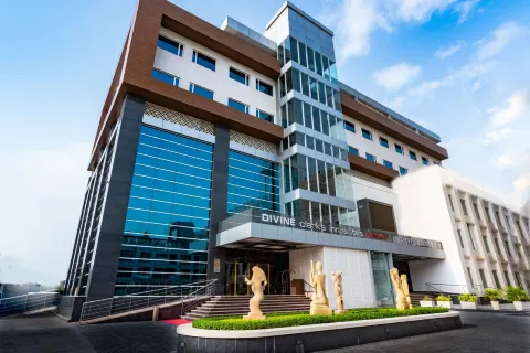 Divine Clarks Inn Suites