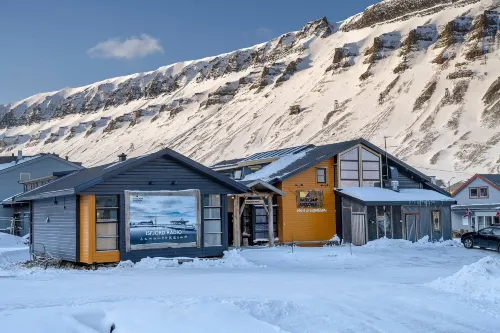 Basecamp Hotel Hotels in Longyearbyen
