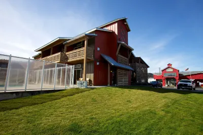 Cousin's Country Inn Отели в г. Даллес