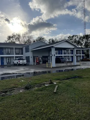 The Kinder Inn Hotels in Kinder