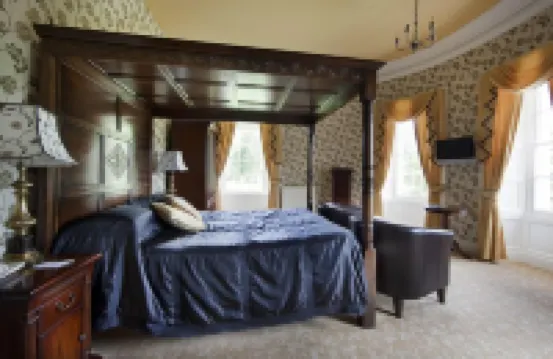Overwater Hall - Villas
