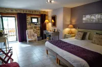 Logis hôtels les Granges de Bigose Hotels in Albaret-Sainte-Marie