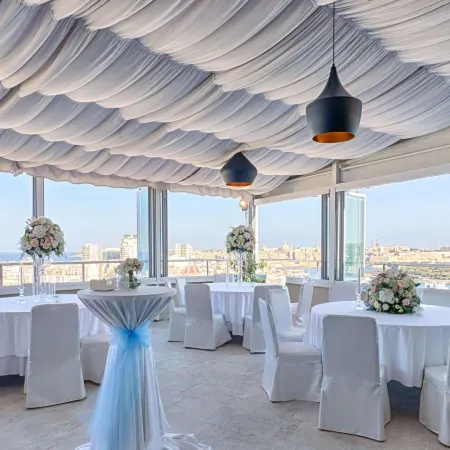 AX The Palace Отели в г. Слима