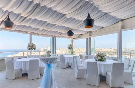 AX The Palace Отели рядом с достопримечательностью «Sliema Promenade»