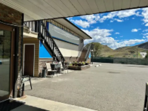 Riverside Motel Cache Creek Hotels in Cache Creek