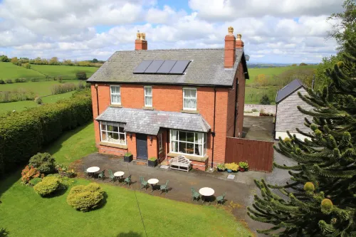 The Old Vicarage Dolfor Hotel a Newtown