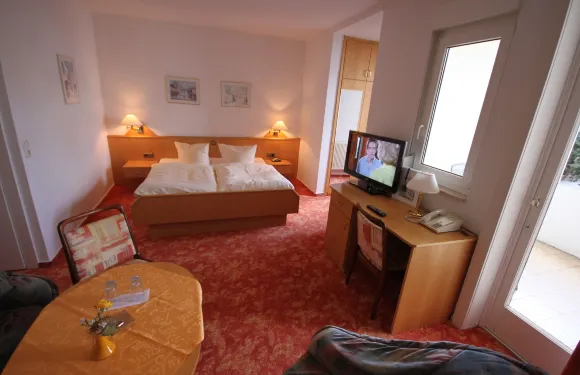 豪斯施泰因邁爾酒店