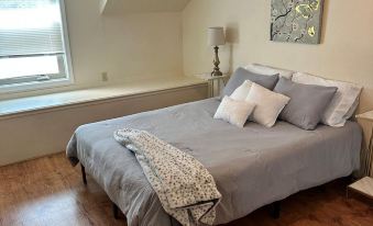 Medford Home and 2 Condos with Pool