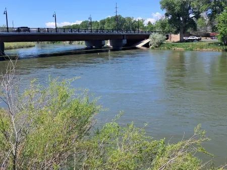 National 9 Inn Showboat