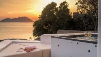 Sunset Plaka - con vista mare