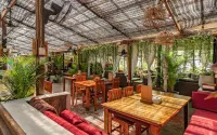 Echo Beach Hostel