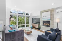 Golden Gardens Getaway-Walk to Beach & Waterfront Hôtels à : Bainbridge Island