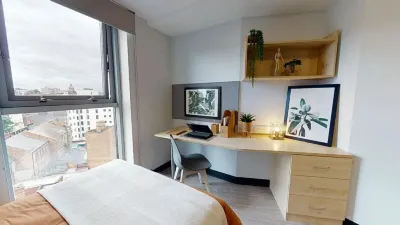 Nottingham Ensuite Oasis at iQ Exchange Hotels in Карлтон