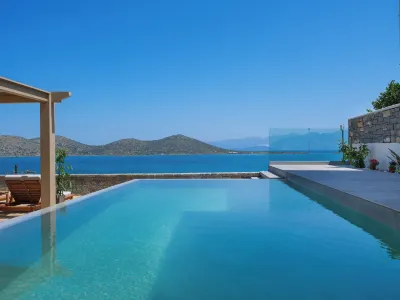 Eos Whisper Hotels near Spinalonga