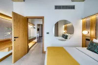 Capital Luxury Suites - balcony