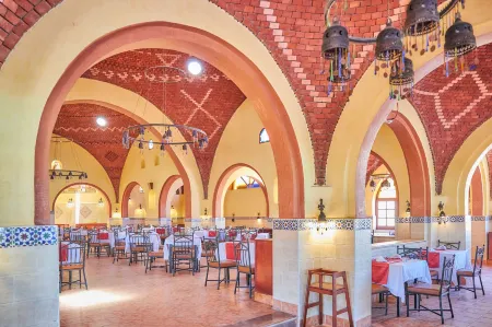 Protels Crystal Beach Resort Отели в г. Qesm Marsa Alam