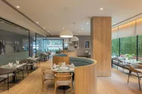 Park Inn & Suites by Radisson Thrissur East Fort - breakfast