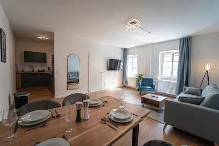 LUXOMES - Vilshofen Altstadt Отели в г. Кюнцинг