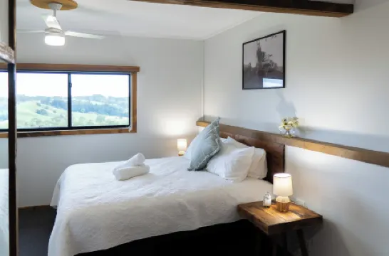 Mount Mee Country Lodge Отели в г. Кабулчер