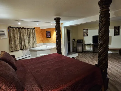 Parkway Motel & European Lodges Hotels in Pincher Creek