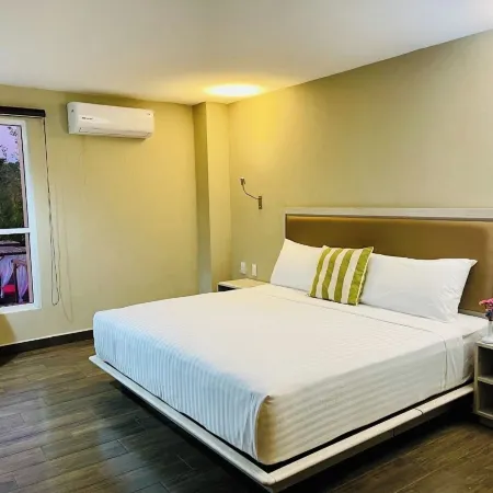 HOTEL ROYAL GARDEN TUXPAN