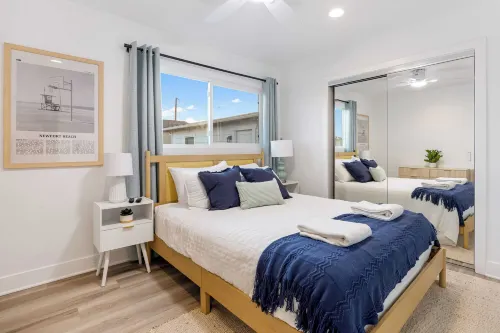 Steps From the Sand/boardwalk Outdoor Dining, Parking, and Patio in Newport