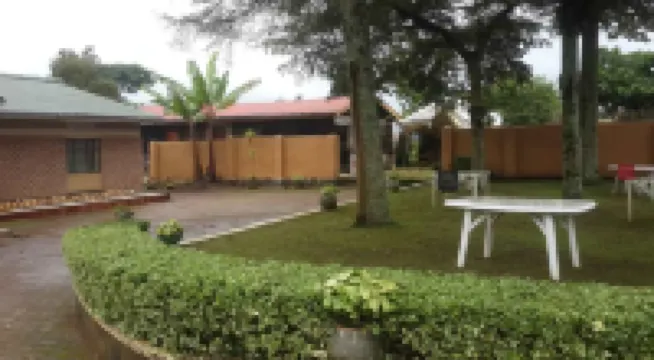 宮殿汽車旅館 卡巴羅萊酒店