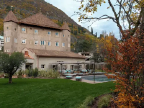 กาสเตล เฮอร์เทินแบร์ก โรงแรมในโบลซาโน