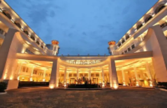 Harmoni One Convention Hotel and Service Apartments Các khách sạn ở 