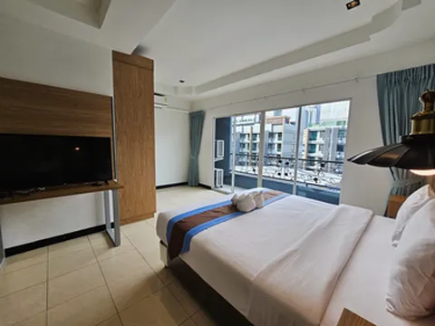 รูปภาพของThe Base Inn Pattaya