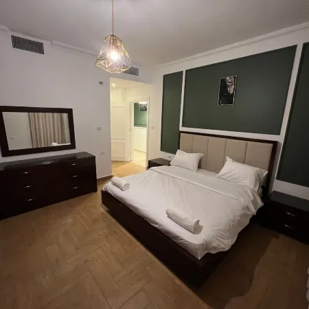 3 Bedroom Apartment of 200m Jre