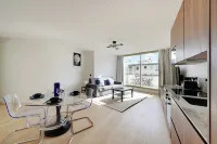 Elegant apartment - AC- 1BR- Neuilly-sur-Seine Hotels in Neuilly-sur-Seine