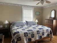 1/2 Block to Beach- Spring Lake Border- Great for Families, Easy Walk to Beach Hotels in Belmar