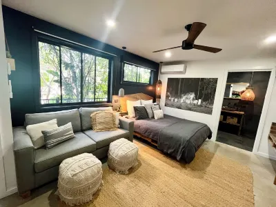 Sunnyside Studio - Pet Friendly Luxury Escape