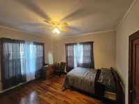 Charming family retreat Hotels in Leflore County