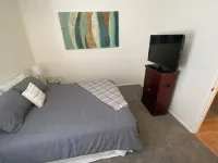Charming 2-bedroom condo - Styling in Scottsdale with WiFi, AC, fitness room