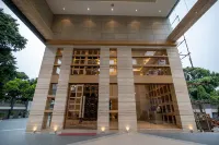 The Pristine Hotel Kanpur - Gym