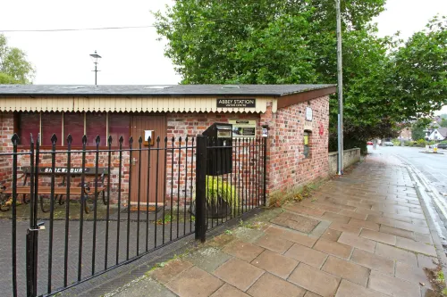 Abbey Foregate Hotels in Cound